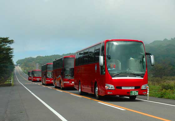 バス運行風景画像(前方)